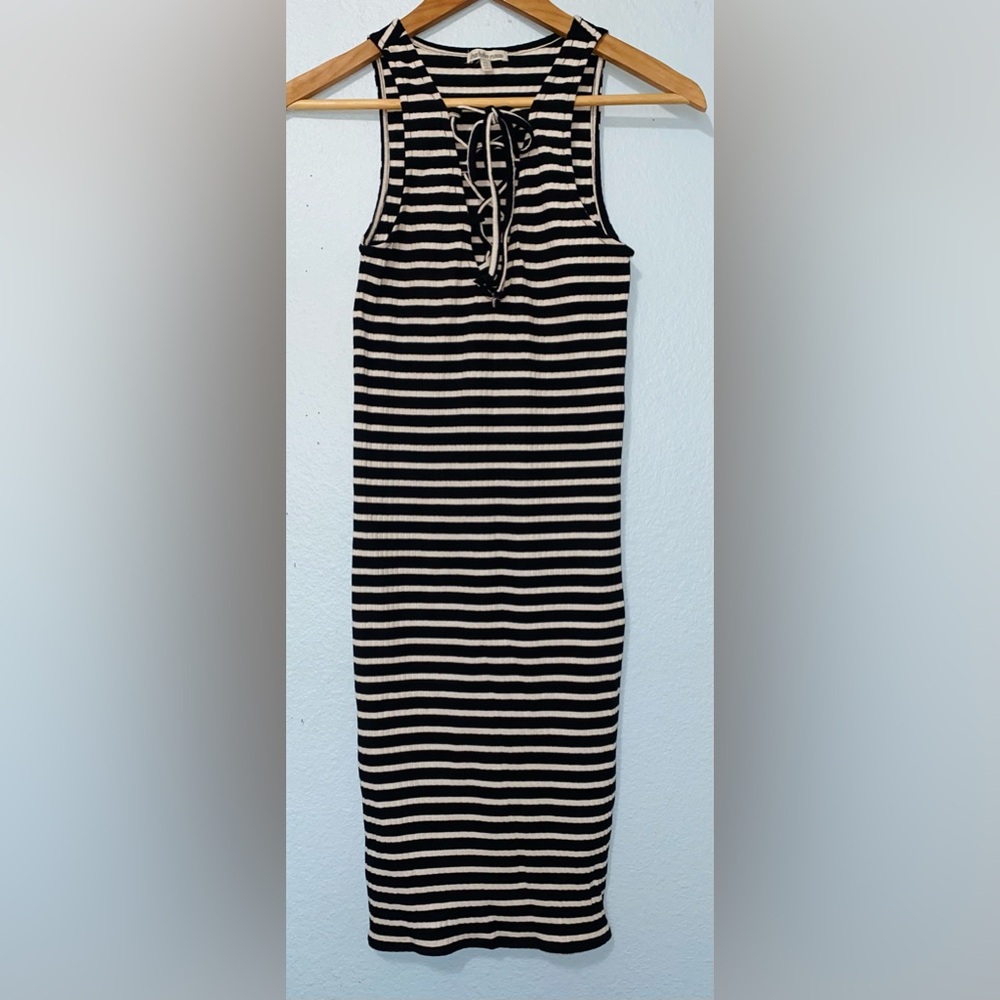 Charlotte Russe Black/White Striped Tie Front Dress - Picture 2 of 4